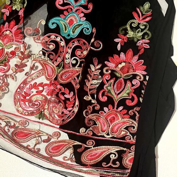Sacred Threads NWOT Sheer Embroidered Floral Open Cardigan Black Womens One Size - Picture 6 of 12